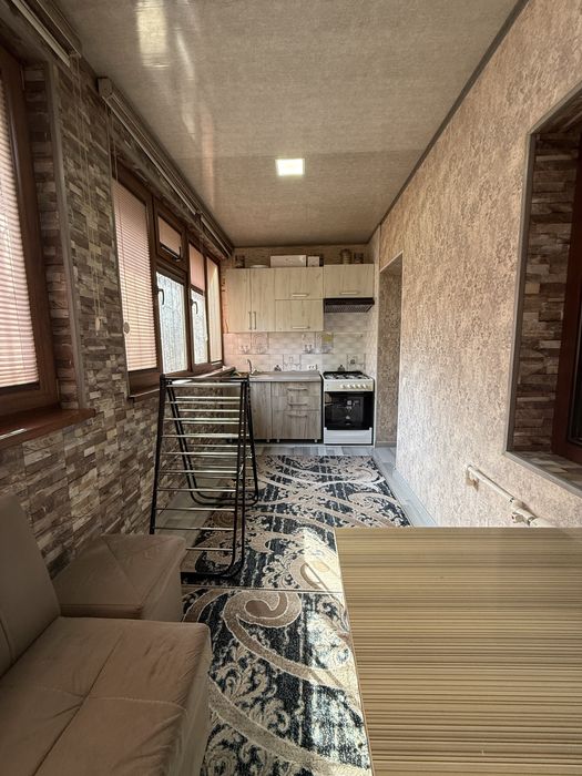 Ареда Юнусабад 3/3/5 кирпич 2/6 балкон ор/р Карзинка сампи