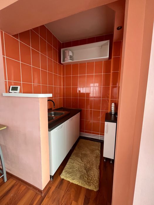 Inchiriere apartament 1 cameră pe faleză superioară