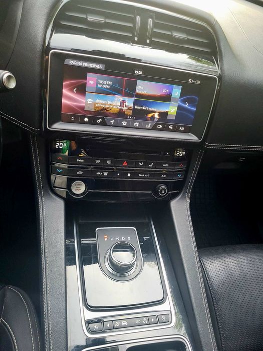 Jaguar F-Pace 2.0 AWD R-SPORT | 2017 | FULL | 4x4 | Automat