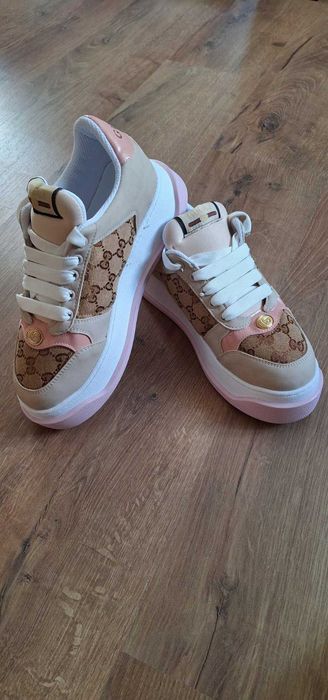 Дамски спортни обувки, маратонки GUCCI