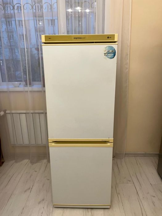 Холодильник б/у в хорошем качестве
