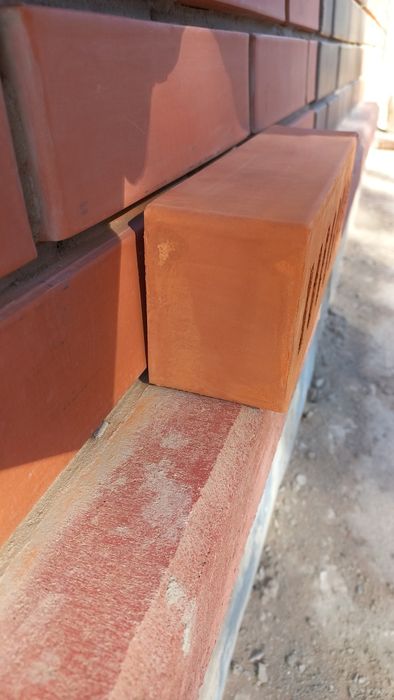 Кирпич облицовочный 690 шт.