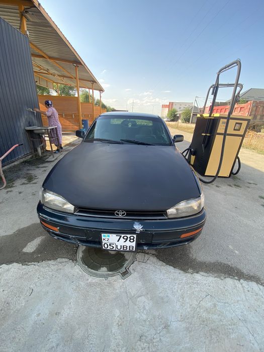 Машина тойота                           А.