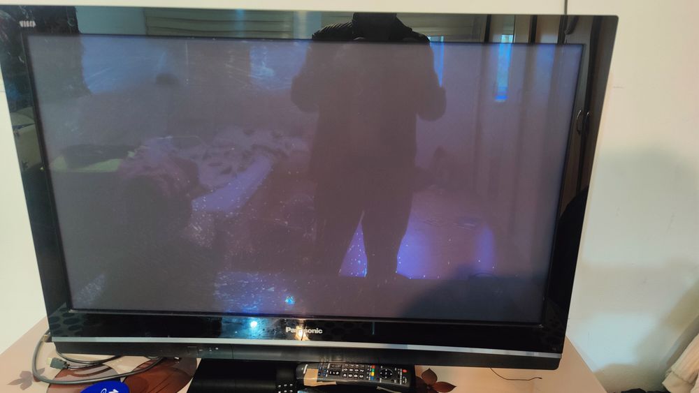 Televizor Panasonic 41 Țoli sau 105 cm