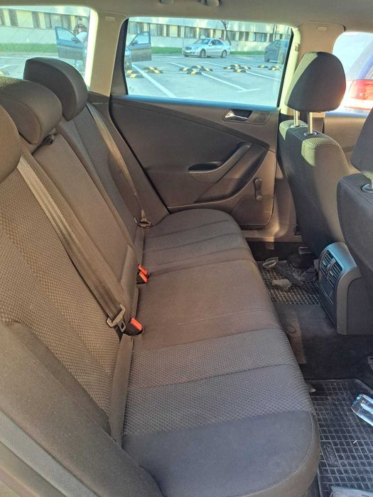 VW Passat B6 1.9 TDI BXE avariată