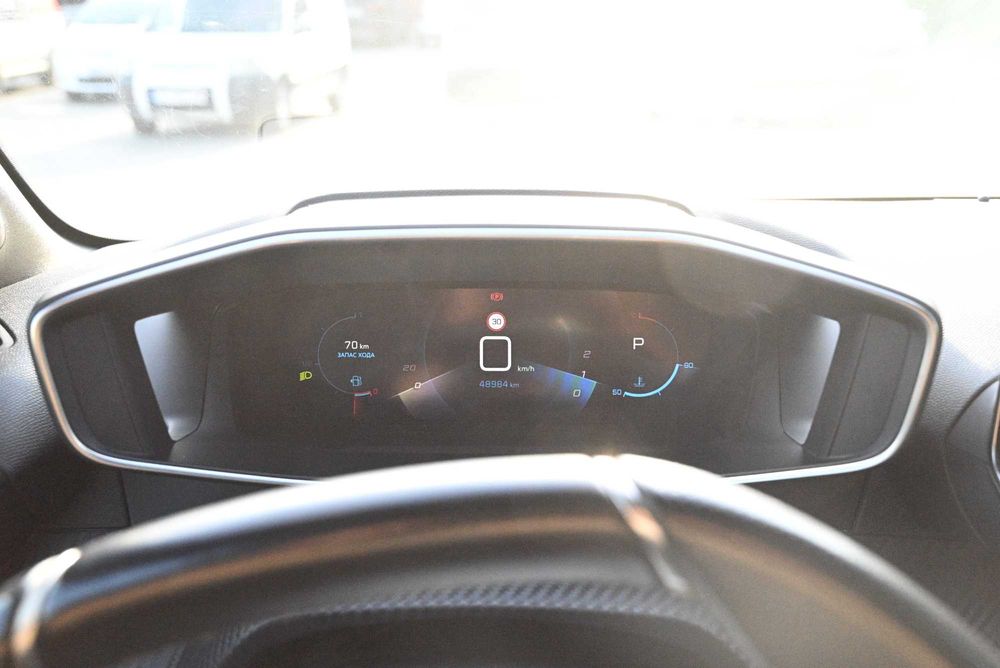 продава се PEUGEOT 208 GT-line 2022 година