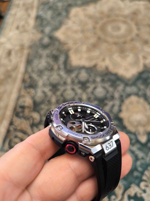 Наручные часы Casio G Shock GST-B100.