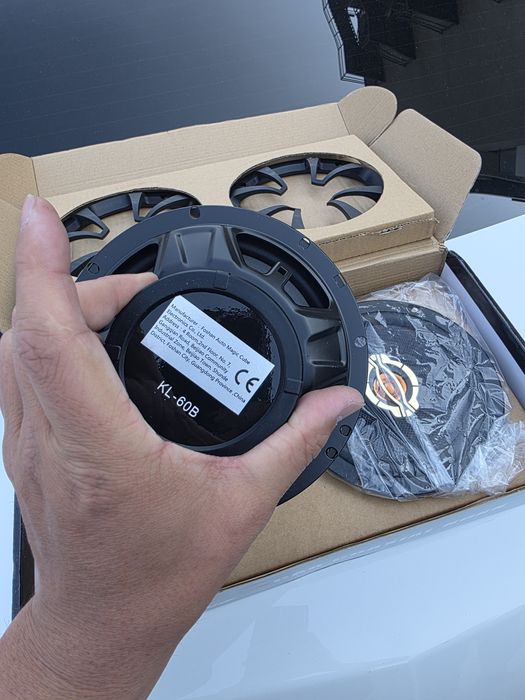 Динамиклар сотилади 16.5 см янги