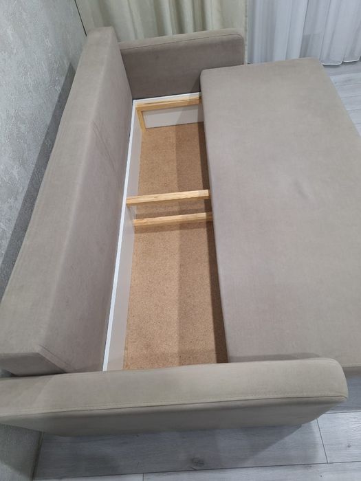 Продам диван в отличном состоянии