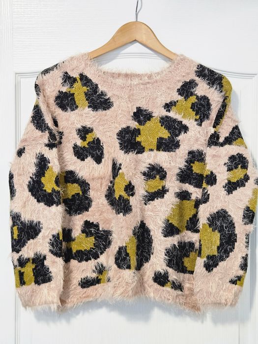 Плюшен мек дамски пуловер