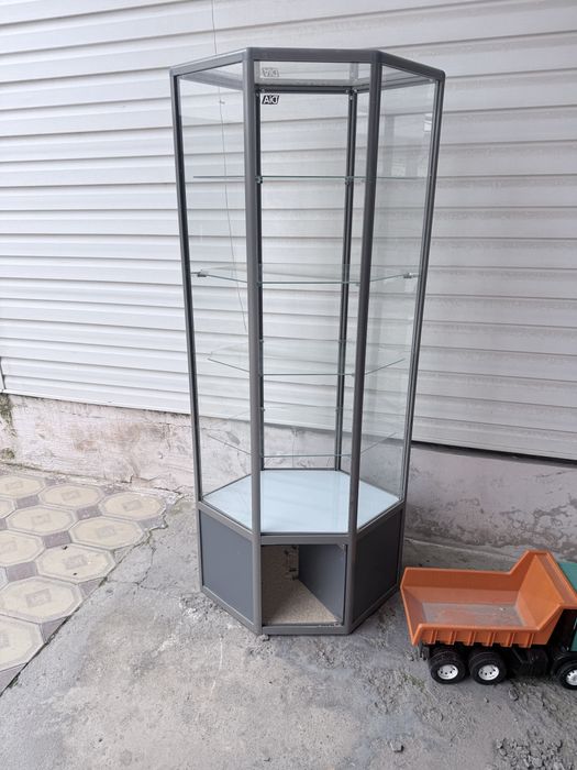 Продается ветрина