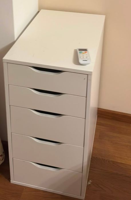 Doua bucăți dulap comoda tv ikea Alex