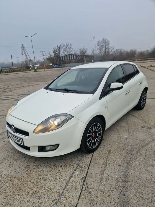 Vând Fiat bravo  din 2011
