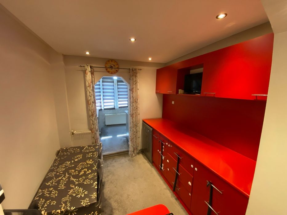 Apartament 2 camere, etaj 1, complet mobilat și utilat