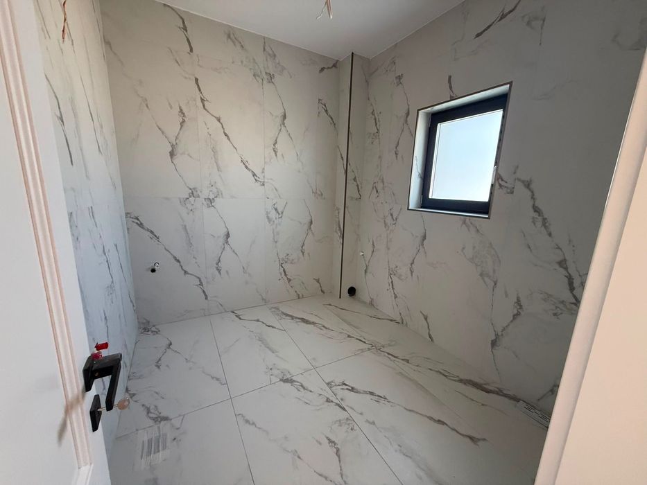 Vila duplex intabulata in Hlincea, 2,5 km de lidl poitiers,  toate utilitatile