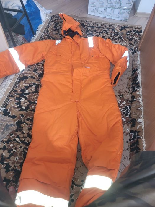 Новый комбинезон зимний