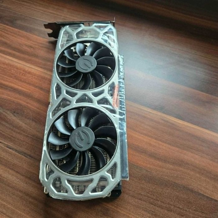 GTX 1080 ti evga sc2  reconditionata