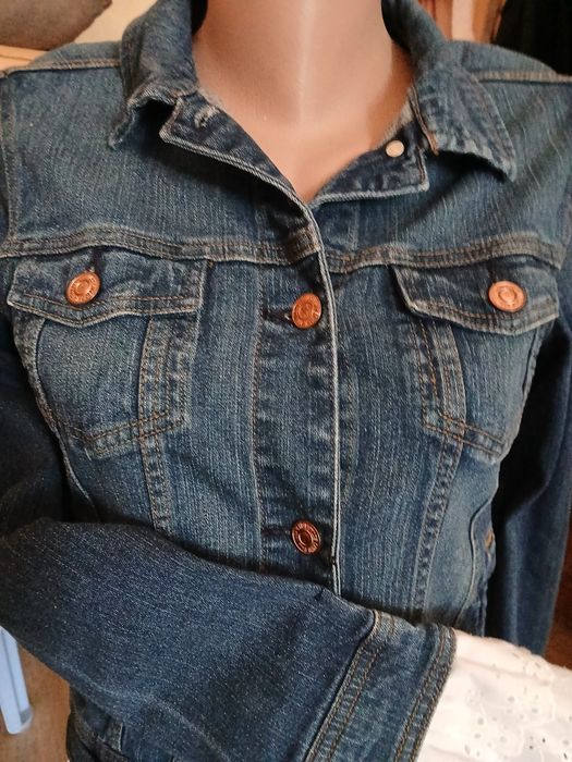 Дамски преходни якета