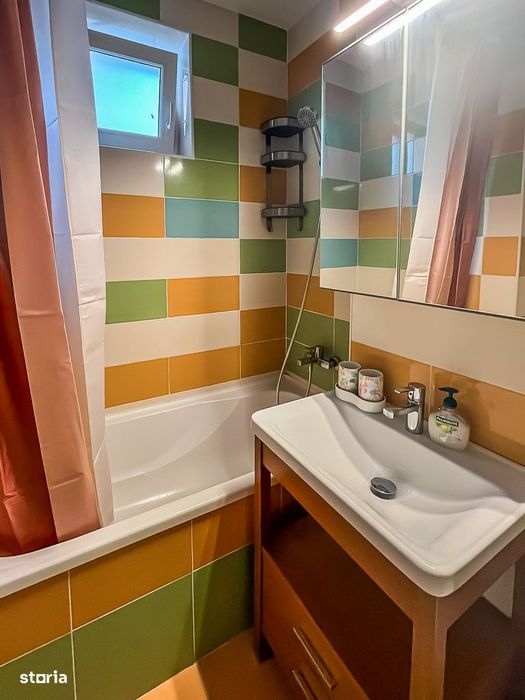 Apartament 3 camere, etaj 2, cartierul Strand 1 -aproape de parc