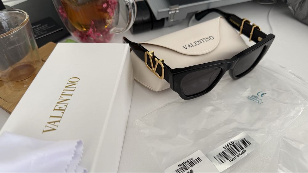 Слънчеви очила Valentino