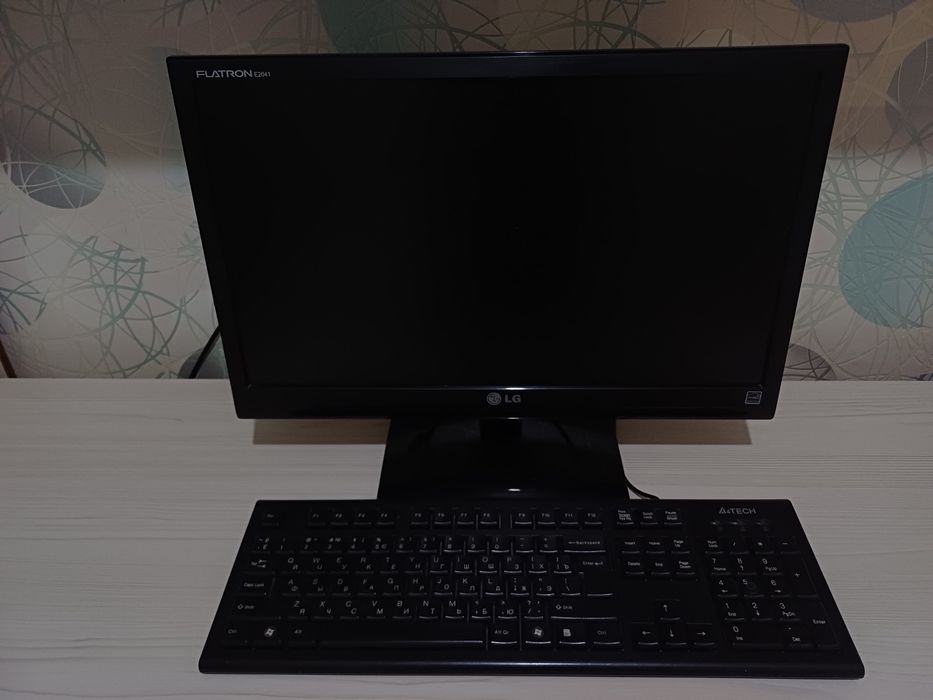 Продаю компьютер LG Flatron