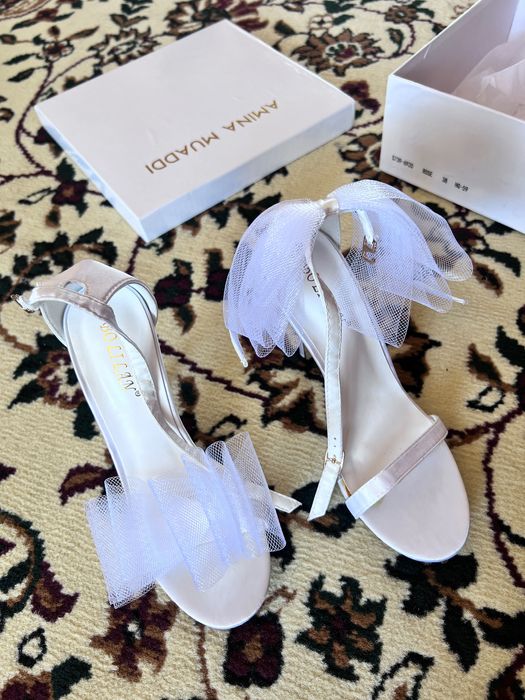 босоножки под миумиу новые