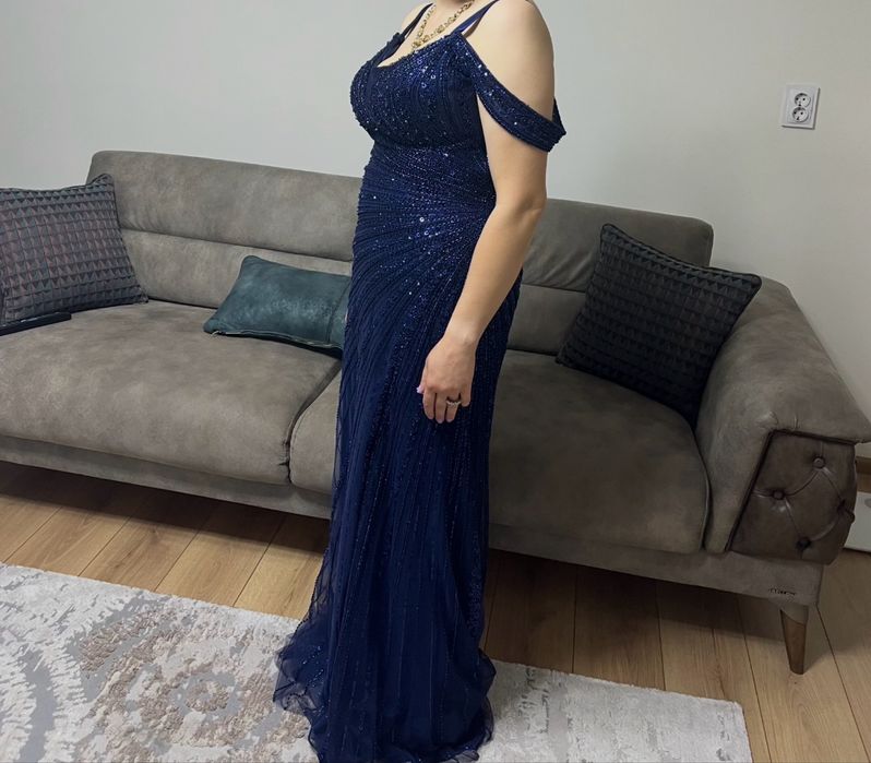 Тъмносиня официална рокля