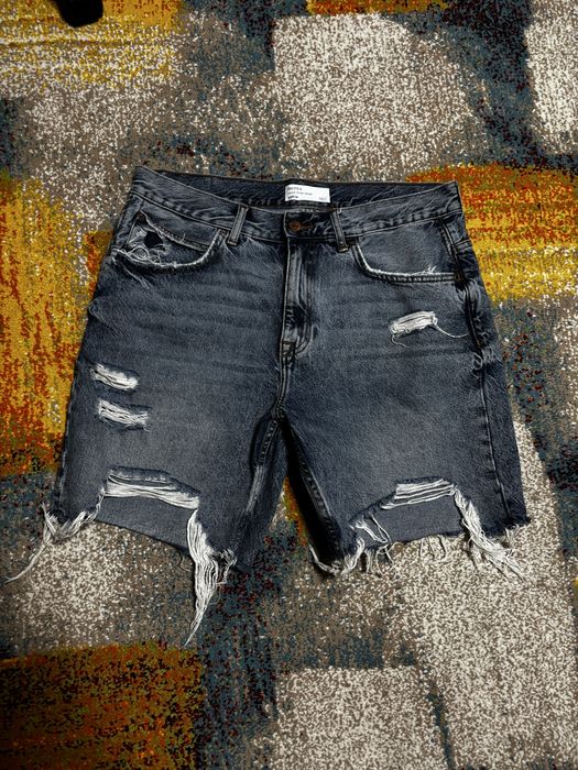 Blugi scurti Bershka