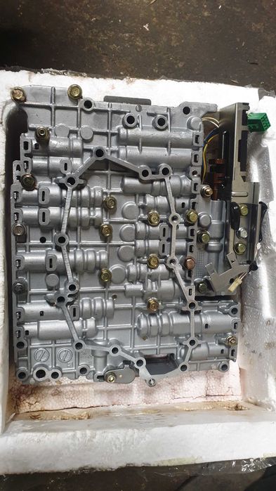 Клапанно тяло за автоматична скорустна кутия RE5R05A