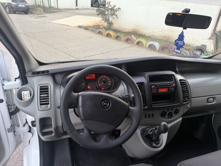 Opel vivaro 8+1 locuri 2014 euro 5