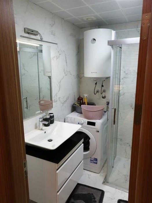 Дава се под наем Двустаен апартамент в Бургас, Център - 43 кв.м за 224.4 € - Снимка #5