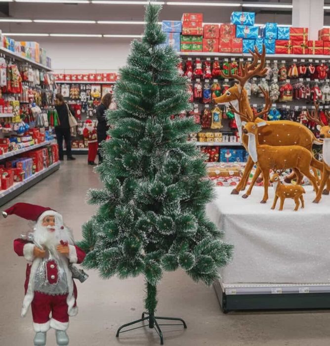 Коледен елен – перфектната празнична декорация