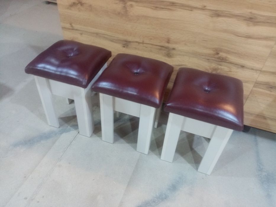 Продам новые кухонные табуретки!