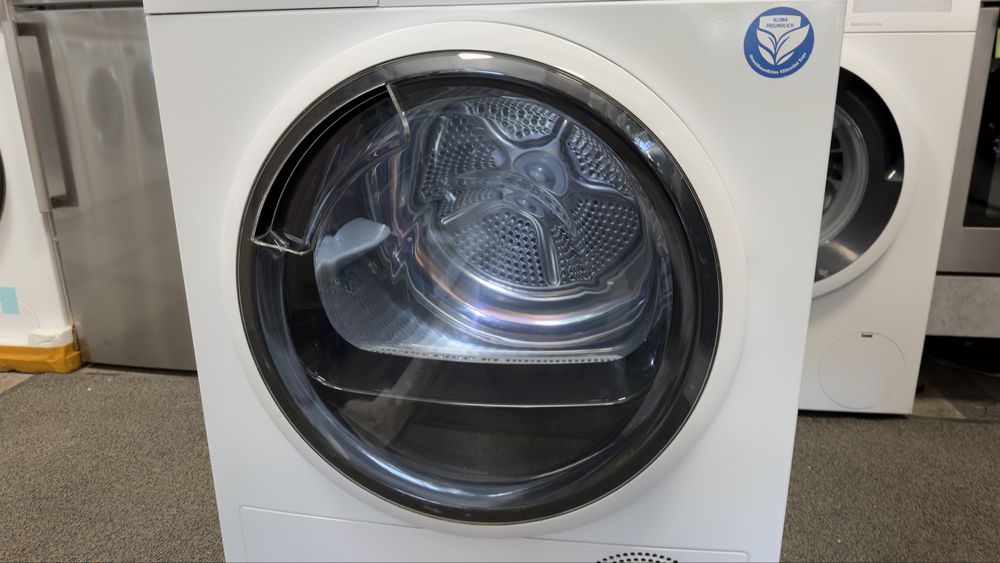 Сушилня с термопомпа ,Инверторен мотор ,SIEMENS iQ500 WT45W4B2 | 8 КГ | ТЕРМОПОМПА | SELFCLEANING CONDENSER | AUTODRY