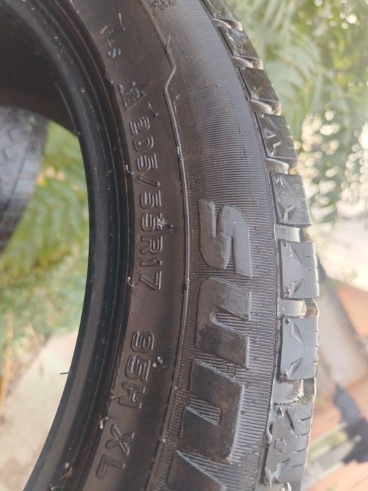 Срочно сатамын. Зимние резины. 205/55R17