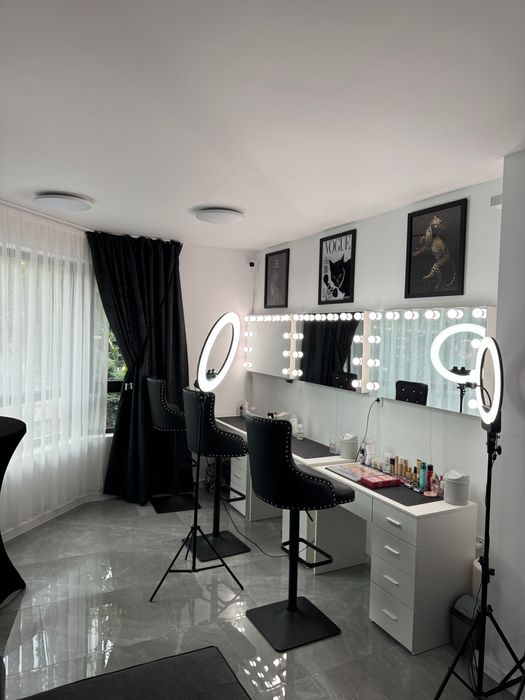 Продавам абсолютно нови бар столове на топ цена