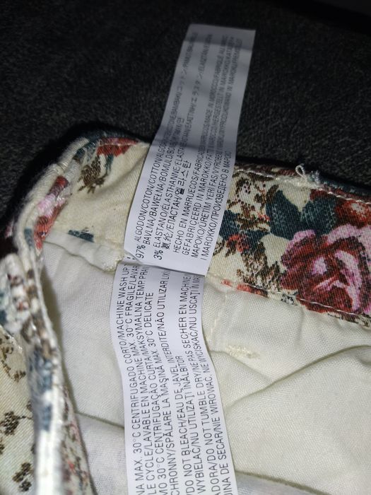 Zara Trafaluc нови флорални дънки EU 38