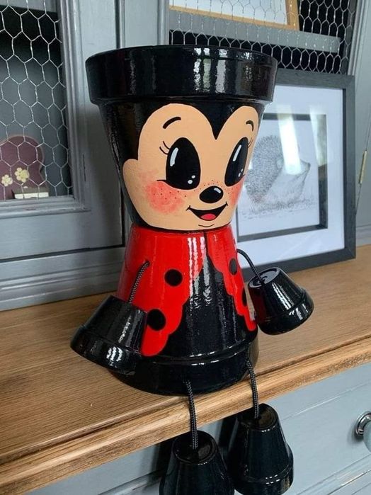 Ghivece pictate manual