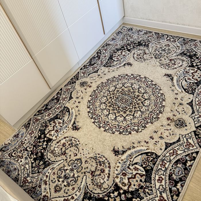 Продам ковер в отличном состоянии