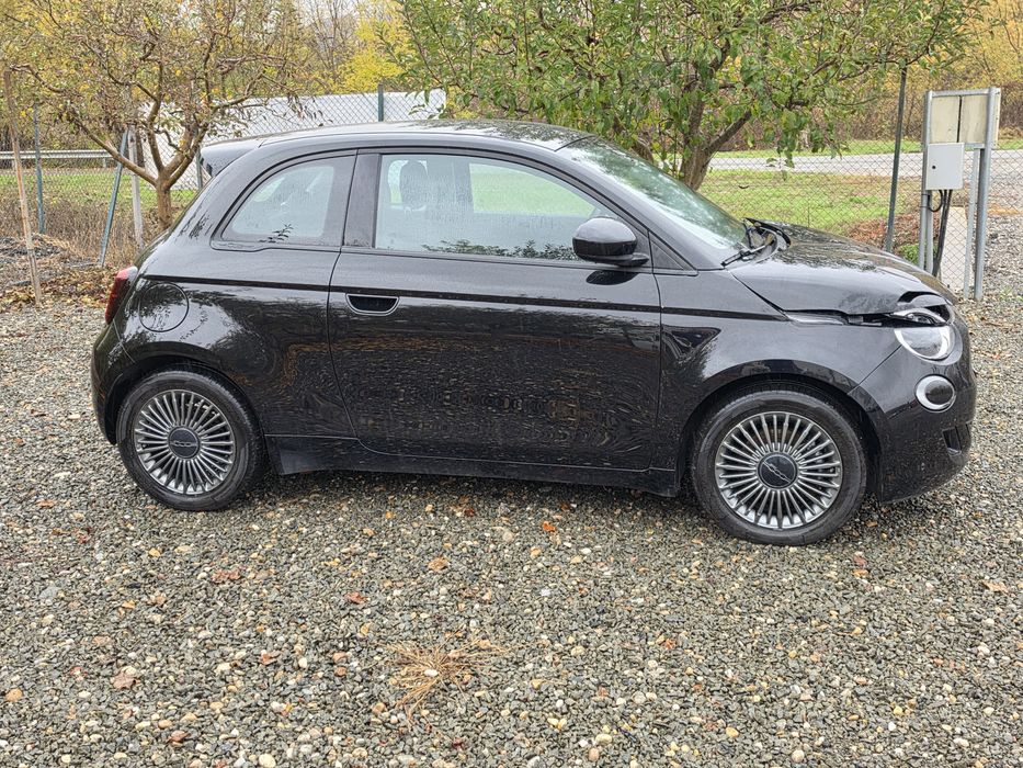 Fiat 500e electric 42kw 41000km avaria lovitt lovit