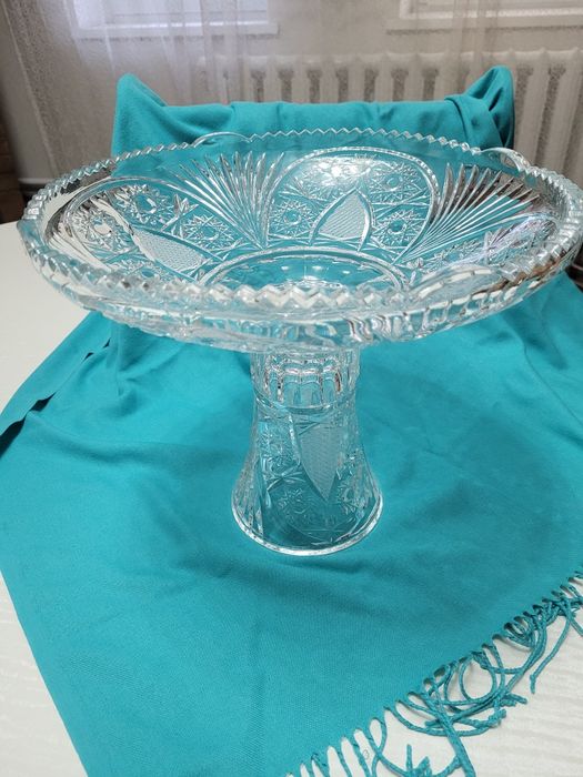 Продаются хрустальные вазы