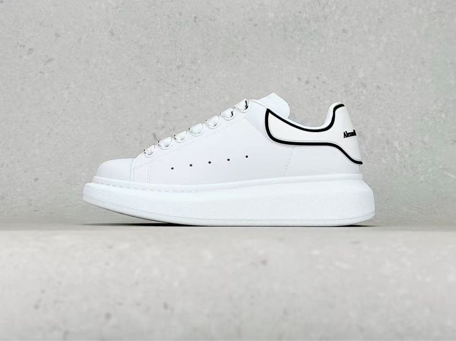 Alexander McQueen Oversized White Lace Up ,Poze Reale