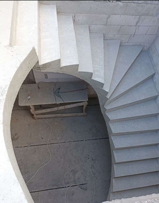 монолитные лестницы, монолитные  лестницы дом