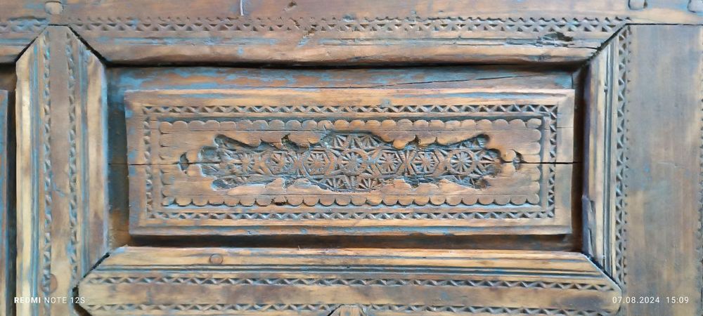 Антикварные двери