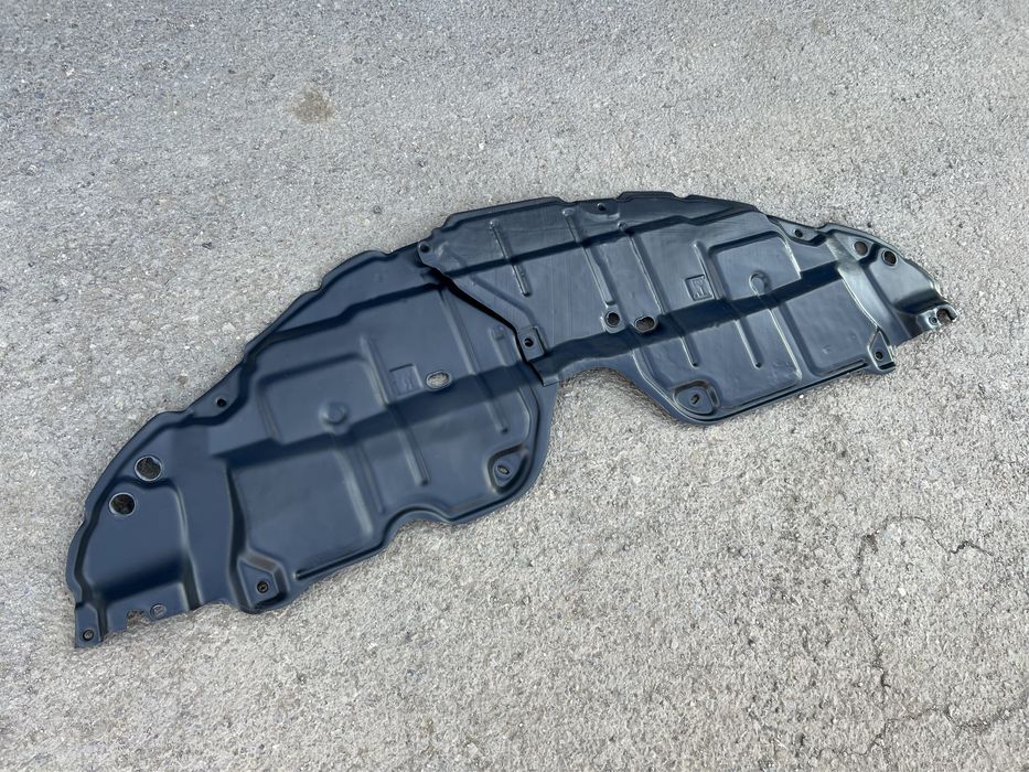 Пластиковая защита бампера Toyota Camry 40/45 с 2006 по 2011