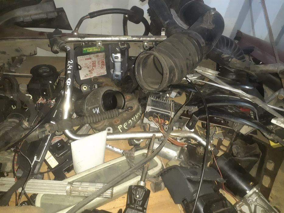 Запчасти Мерседес w 210  двигателя коробки рейки