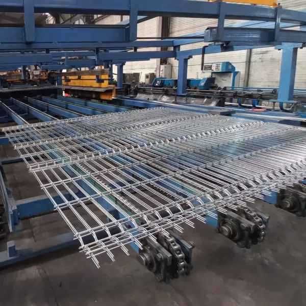 plasa/ panou bordurat /TEAVA/ STALP 3.5-4.9MM/Zincat /Verde/Gri