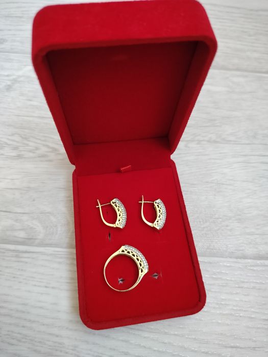 Бриллиант хорошем состоянии срочно продам