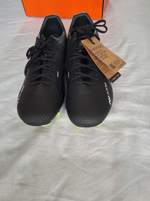 Футболни обувки NIKE Air Zoom Vapor 15 Academy FG/MG