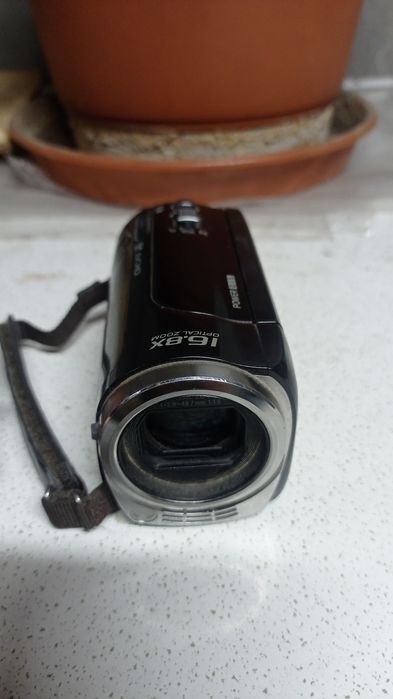 Продам видеокамеру